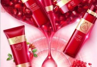 御泥坊红石榴眼霜15g：滋润修复，焕亮双眸