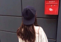 个性签名简短女生气质(如何展现女性的魅力)