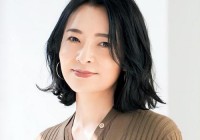 40岁女人短发发型图片，展现优雅魅力！