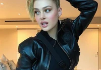 8字伤感短句(别人发悲惨故事点赞的人是什么心态)