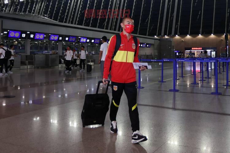 杨晨执掌U16国足，如何带领新一代崛起？