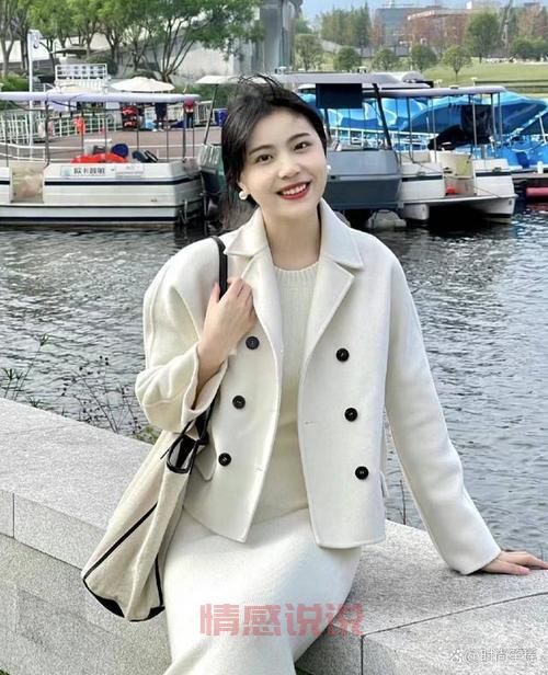 四十岁女人发型显年轻