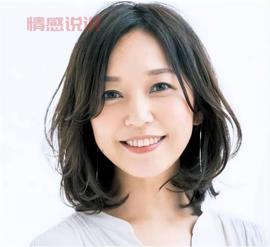 四十岁女人发型显年轻