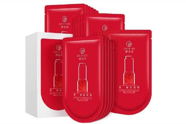 御泥坊弹润修护红参蜗牛睡眠面膜，淡纹紧致，深度补水滋润