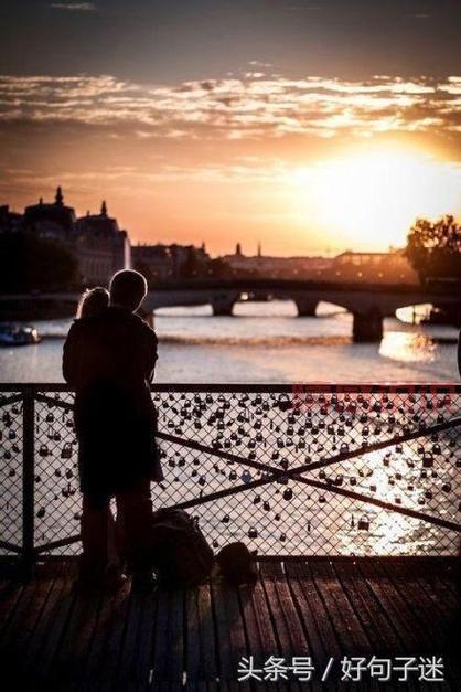 男女情感说说：那些让人动容的爱情瞬间