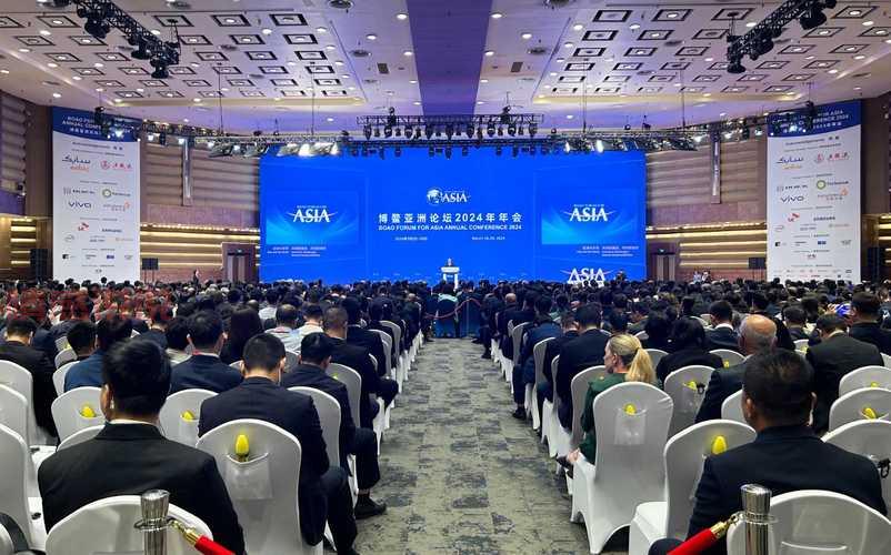 搭建国际交流平台，助力全球经济与文化融合