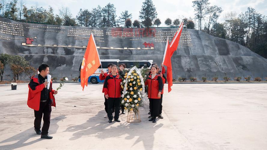 咸宁新闻：崇阳天城镇罗浩抗疫获嘉奖，火线提拔为党委委员