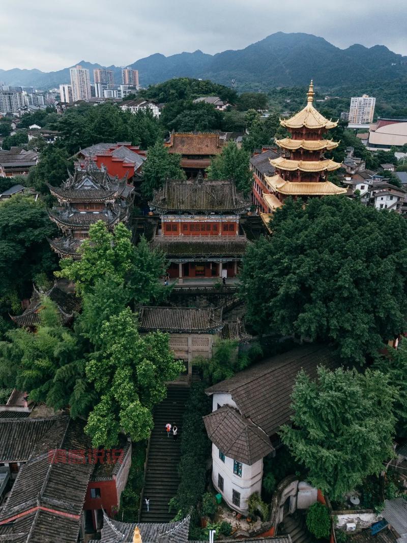 重庆周边必游古镇推荐，周末就去这些地方玩