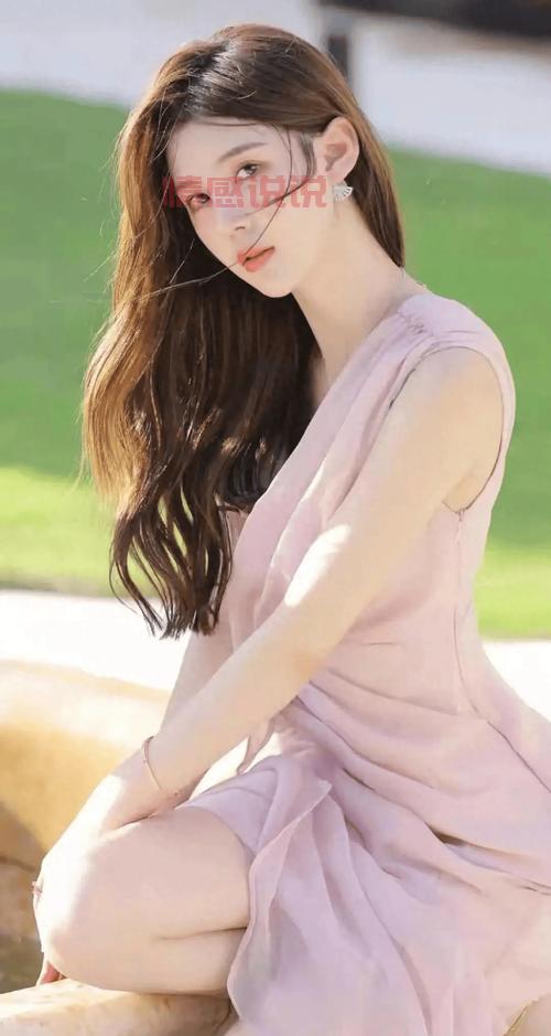 相亲app广告里的美女是谁？深扒她的真实身份！