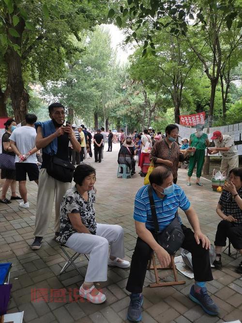 想脱单就去济宁相亲角，这里的小姐姐小哥哥真多！