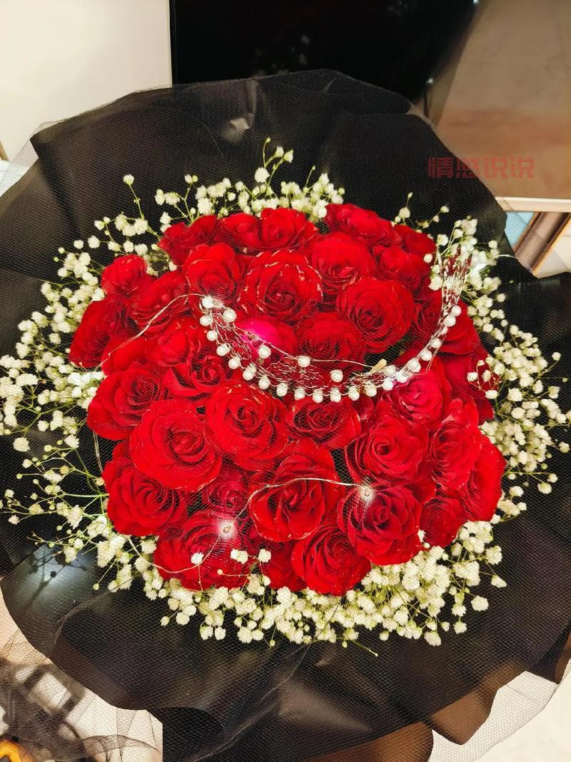 情人节玫瑰照片大图分享，氛围感直接拉满！