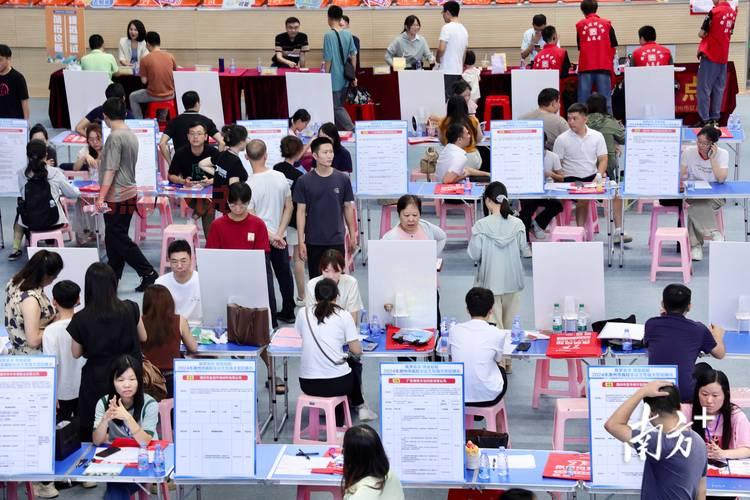 潮州本地招聘信息，尽在潮州社区求职兼职板块！