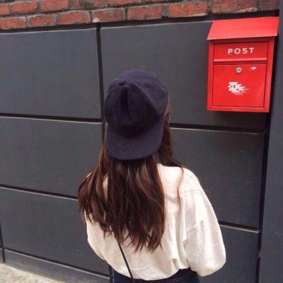 个性签名简短女生气质(如何展现女性的魅力)