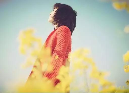 伤感十二字扎心语录(男人扎心的伤感段子)