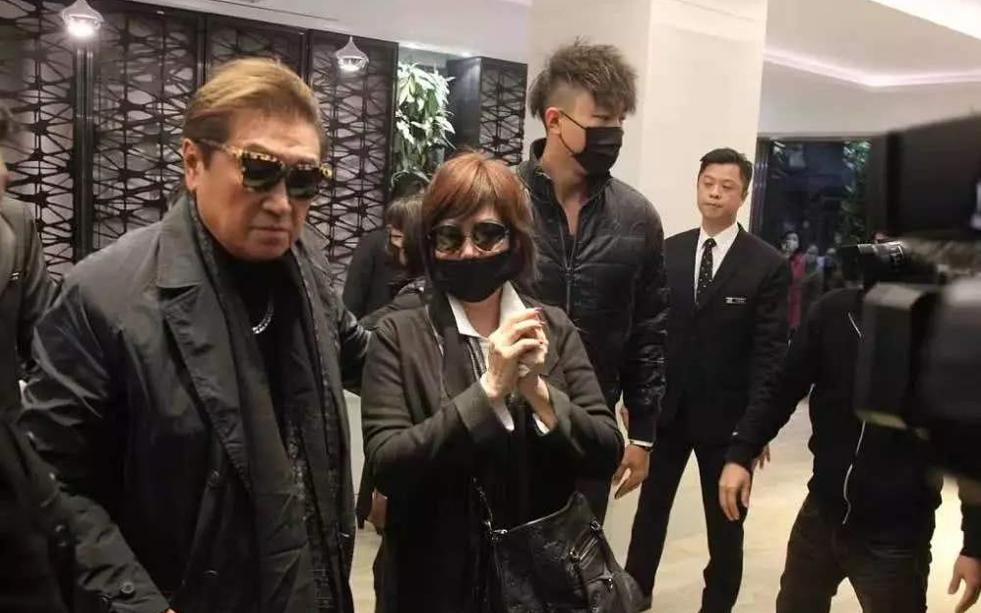 八字伤感句子(哪一刻让你终于意识到了这就是命)