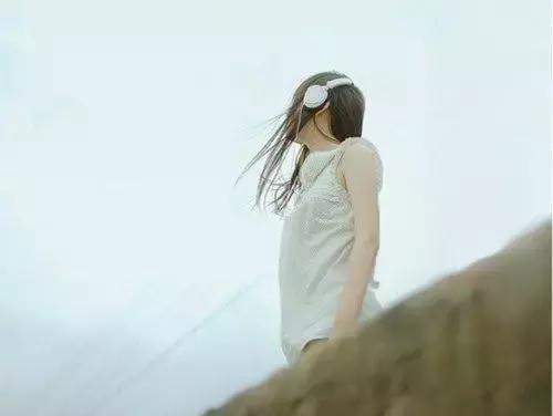 委屈表情的搞笑句子(有哪些让你豁然开朗的句子)