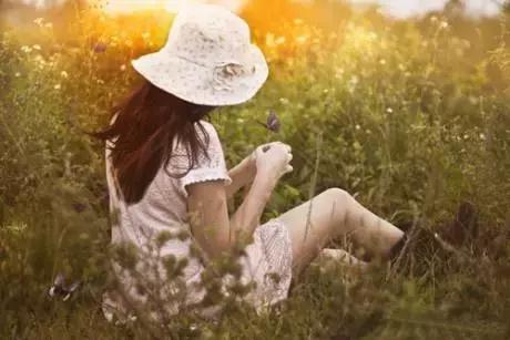 短句伤感(扎心文案短句催泪)