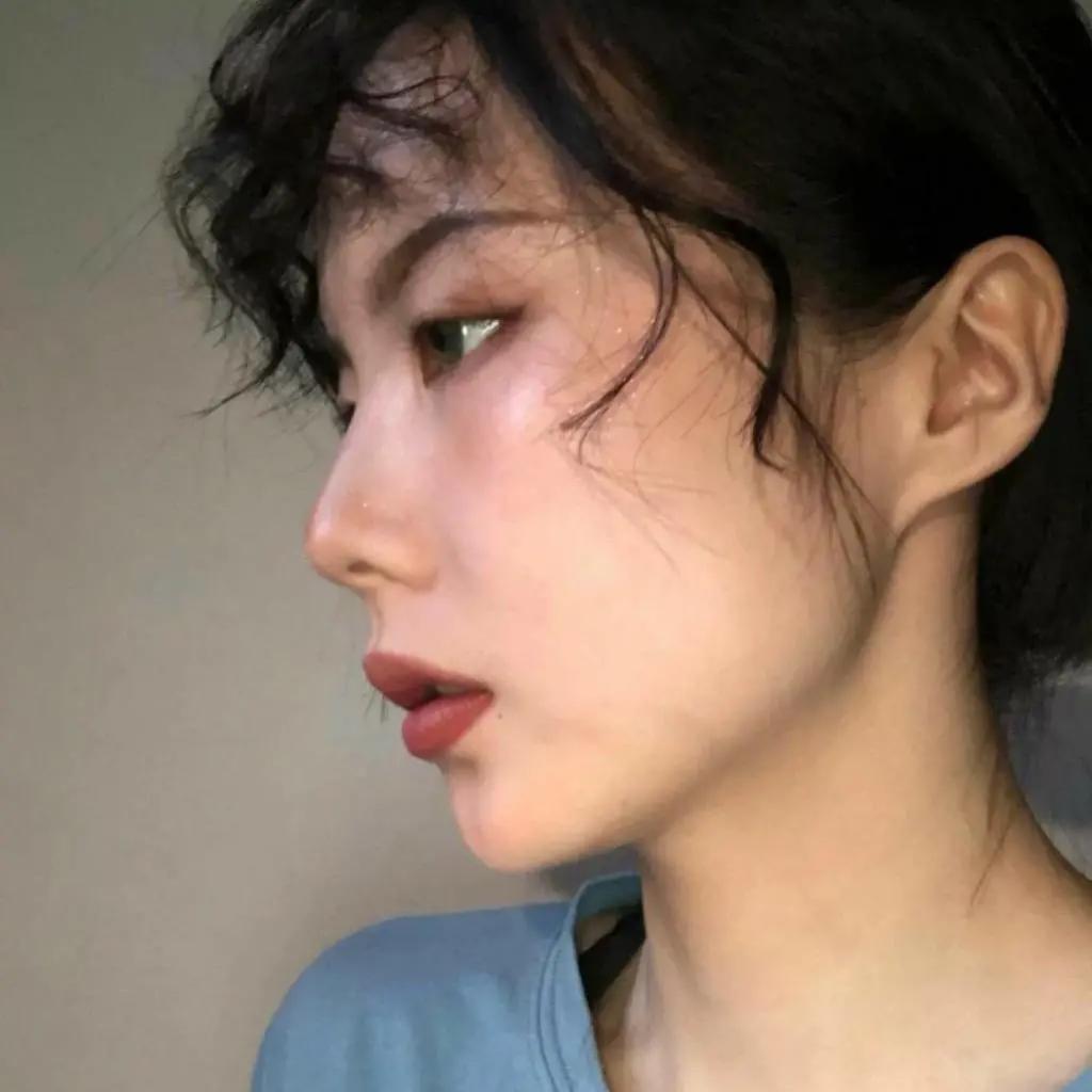 文案短句伤感(怀念人的文案短句)