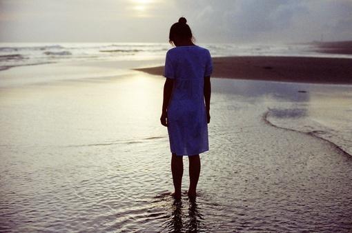 爱情说说伤感心酸回忆(不为自己为家人的伤感句子)