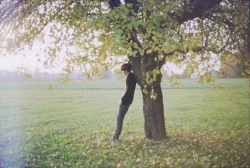 伤感句子句句心痛短句(有哪些令人听到就难过悲伤想哭的歌)