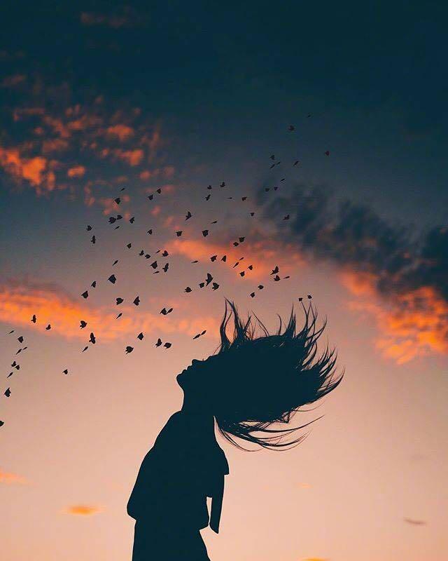 伤感短句文案句子(世界好小文案短句)