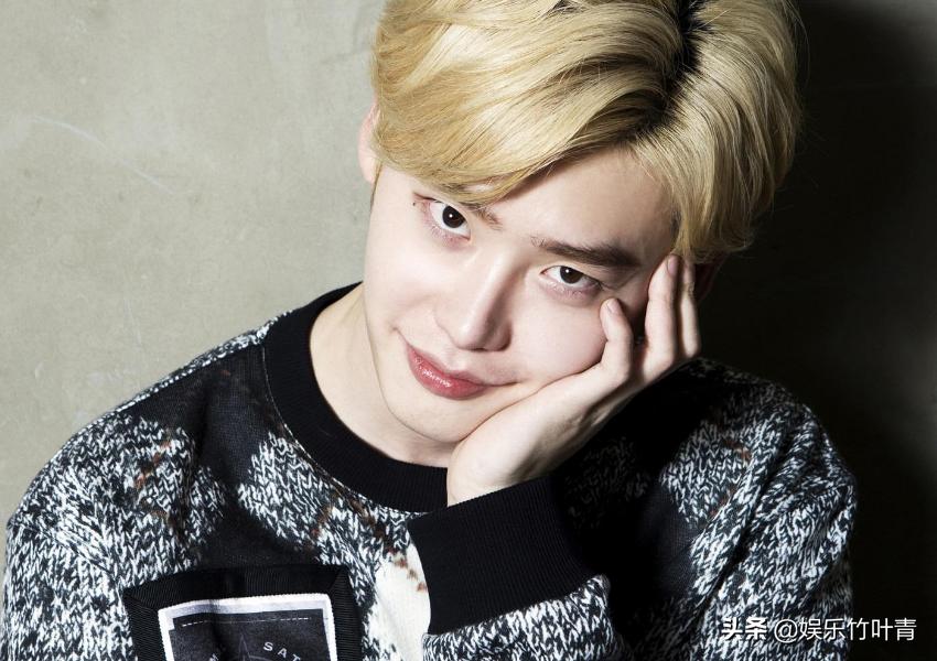 伤感短句子十字(有哪些很虐的言情小说可以推荐)