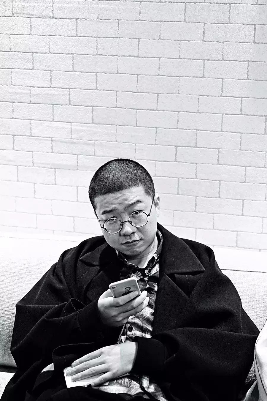 短句文案现实(现实生活的文案)