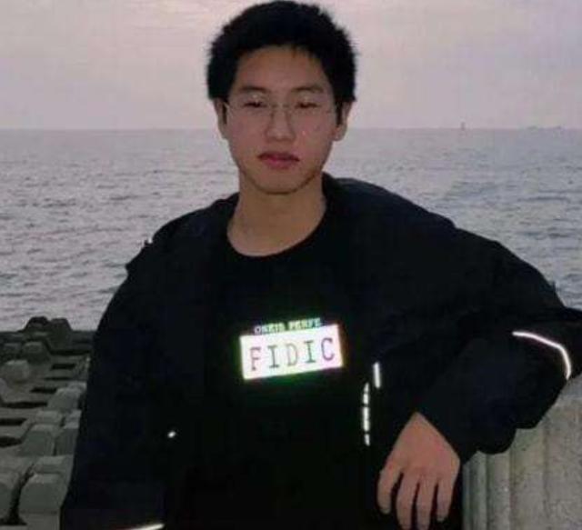 个性的昵称(个性艺术网名带符号)