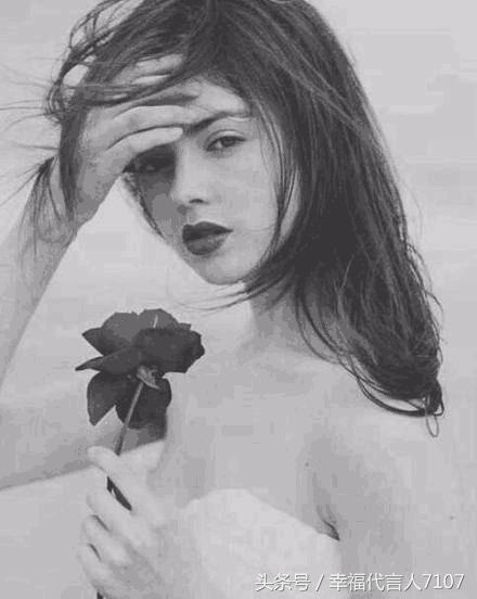 微信个性签名简短最好的句子(简短排比句15字)