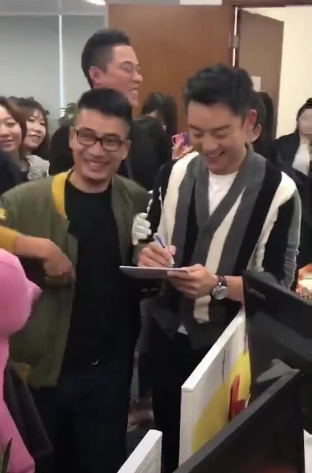 个性签名女生沙雕(异地女友想和我分手)