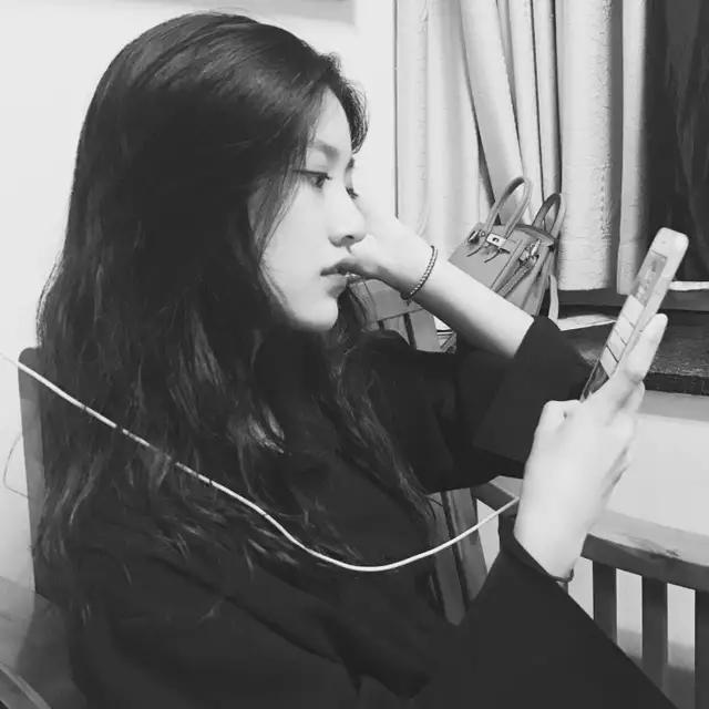 搞笑短句子(等朋友等久了的幽默句子)