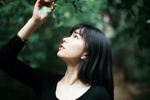 伤感说说短句经典语录(伤感朋友说说心情短语)